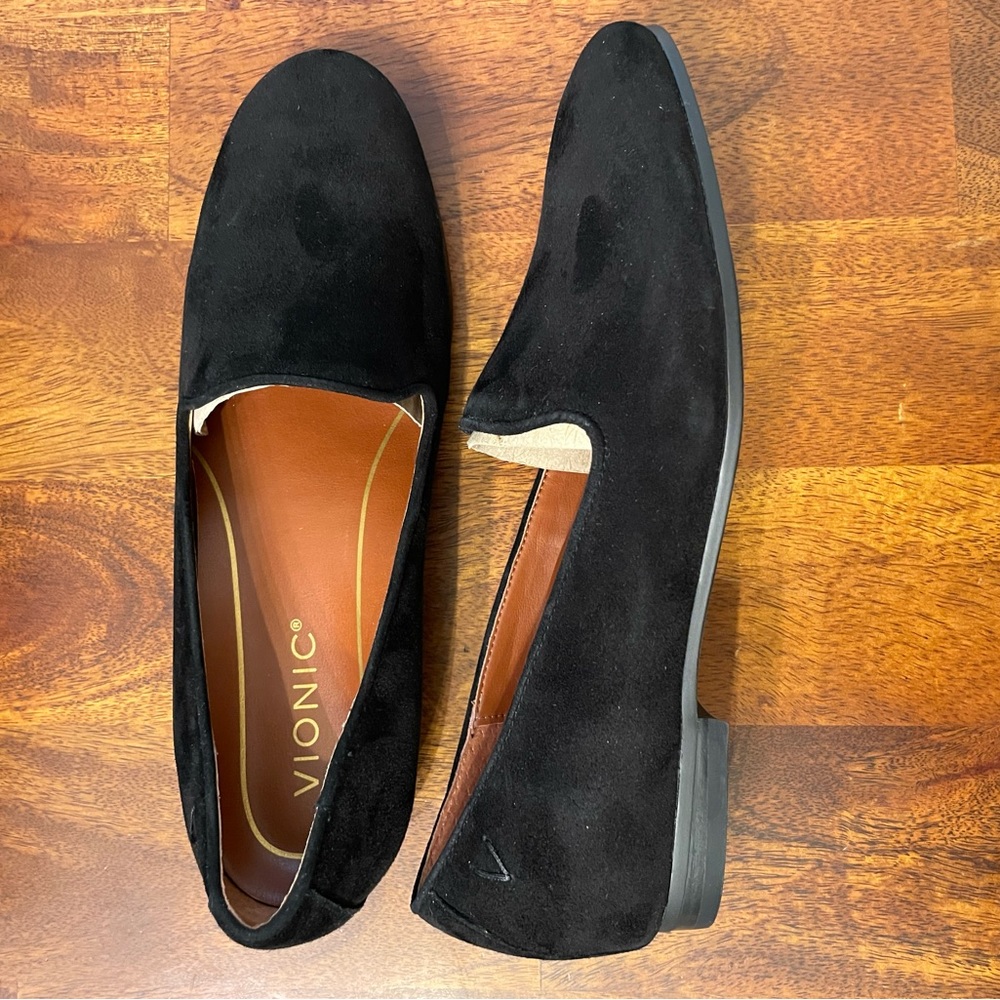 Vionic Black Suede Willa Slip On Flat